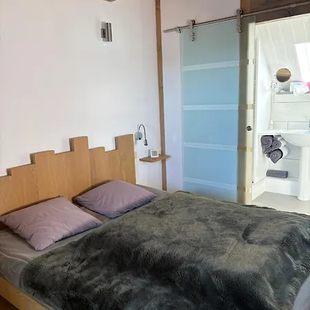 Le Menes Сasa de vacaciones Andenne